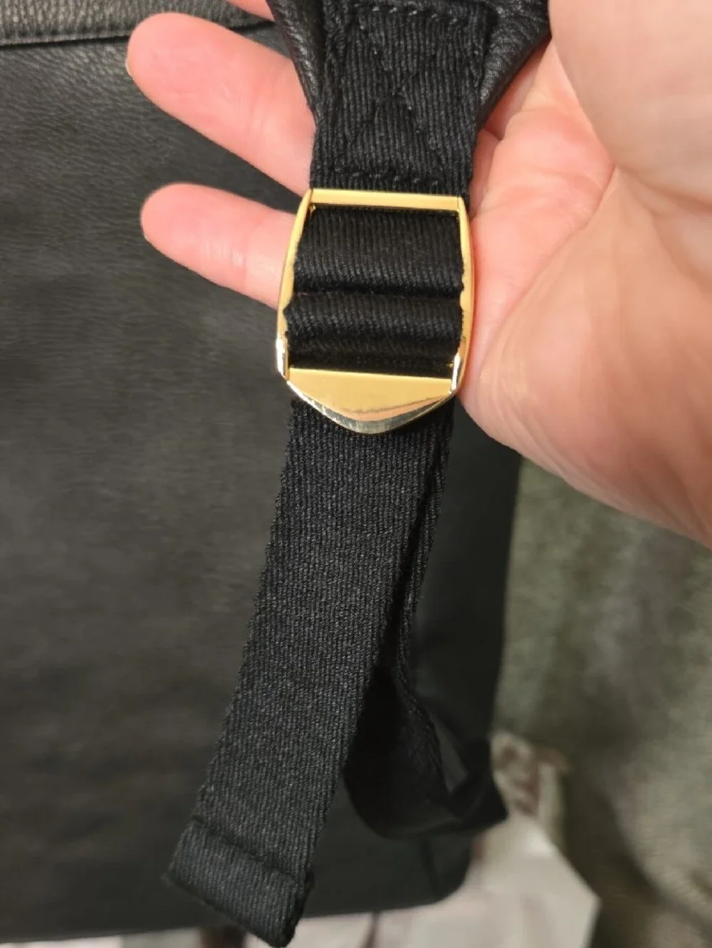Universal Thread front easy